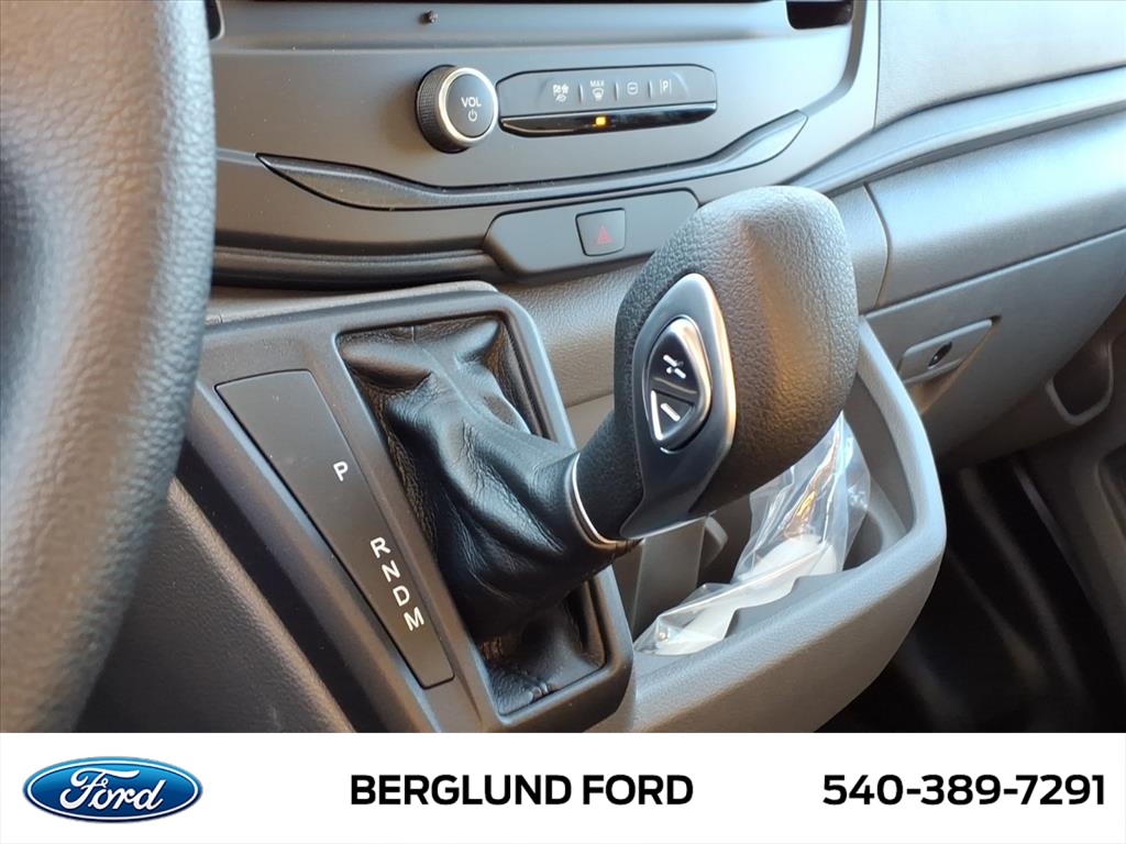 2026 Ford Transit Base Image 15 of 19