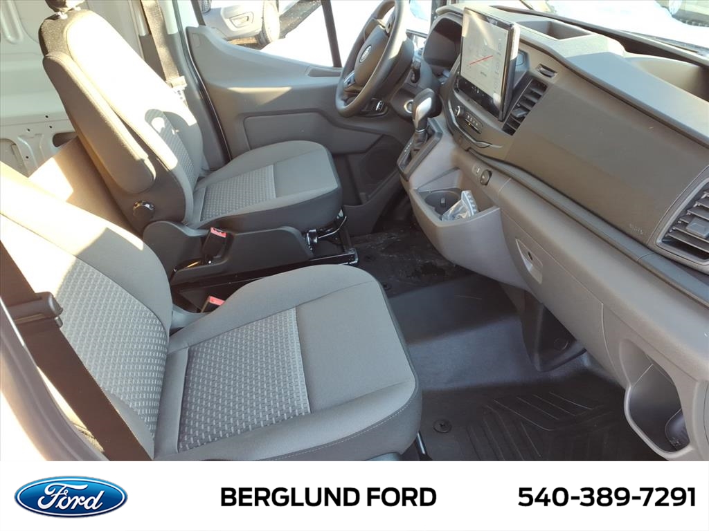 2026 Ford Transit Base Image 5 of 19