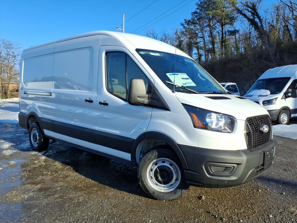 2026 Ford Transit Base Image 2 of 19
