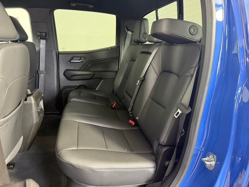 2026 GMC Canyon Elevation Image 13 of 27