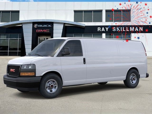 2026 GMC Savana Base Image 3 of 24