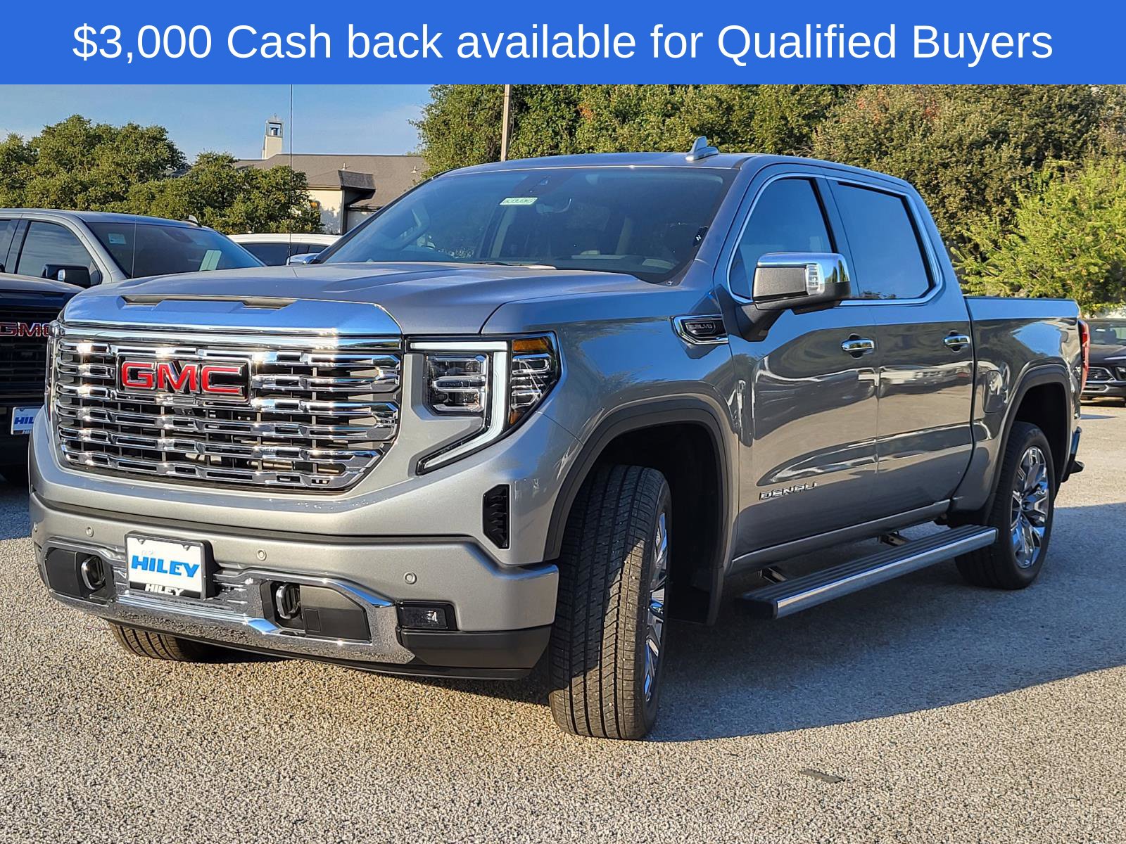 2026 GMC Sierra 1500 Denali Image 2 of 13
