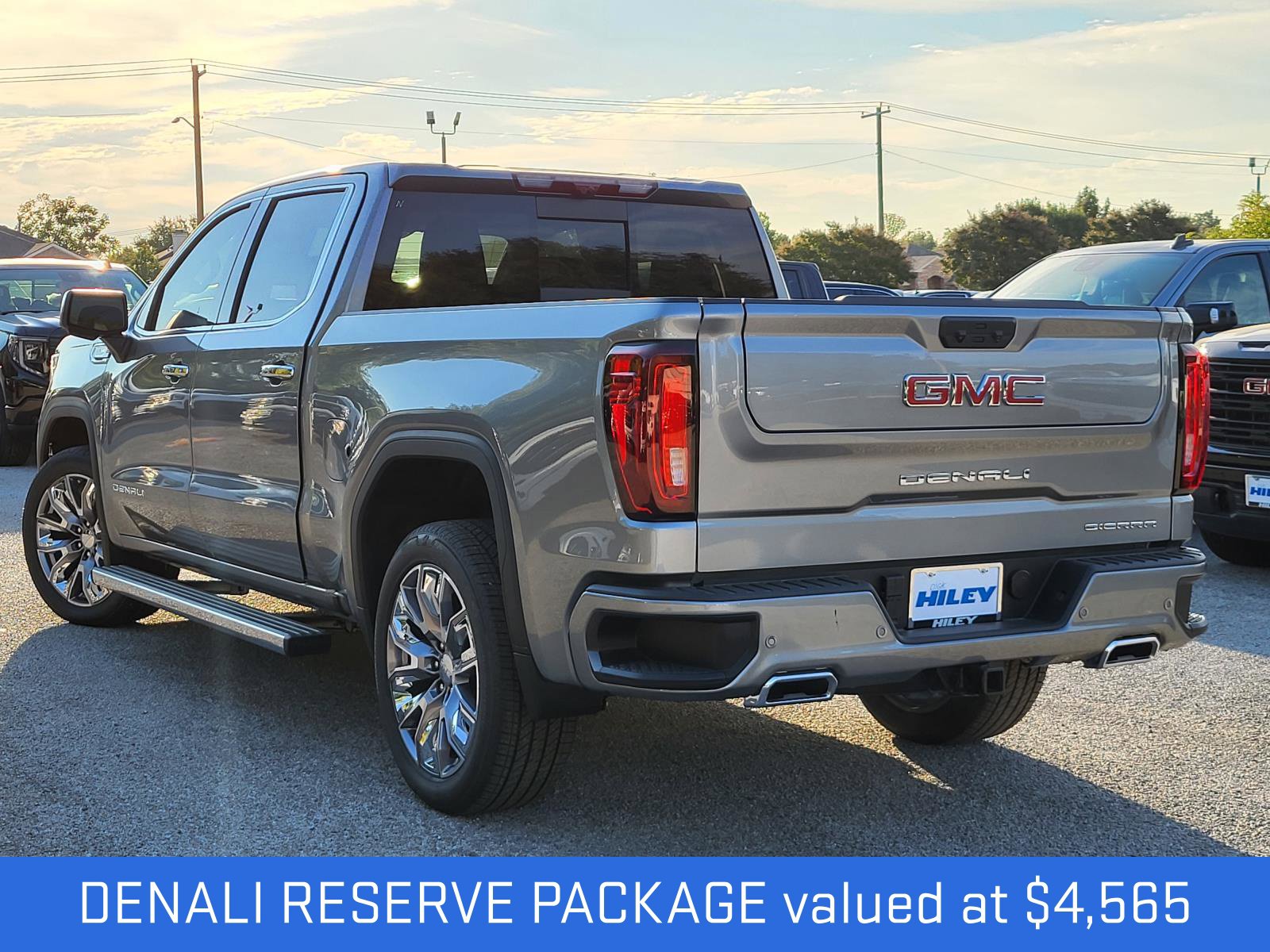 2026 GMC Sierra 1500 Denali Image 3 of 13