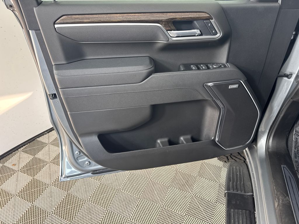 2026 GMC Sierra 1500 Elevation Image 22 of 32