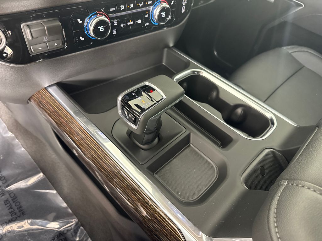 2026 GMC Sierra 1500 Elevation Image 21 of 32