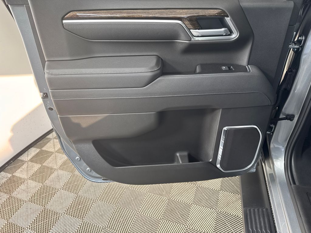 2026 GMC Sierra 1500 Elevation Image 23 of 32
