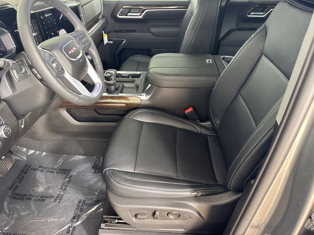 2026 GMC Sierra 1500 Elevation Image 17 of 32