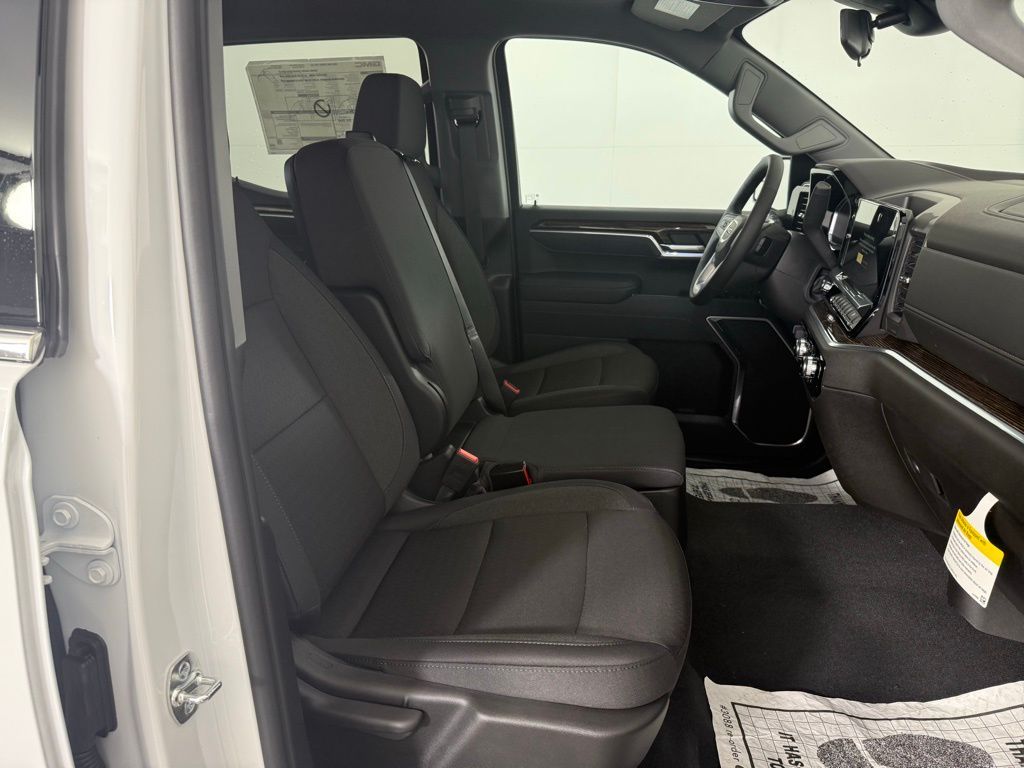 2026 GMC Sierra 1500 SLE Image 11 of 29