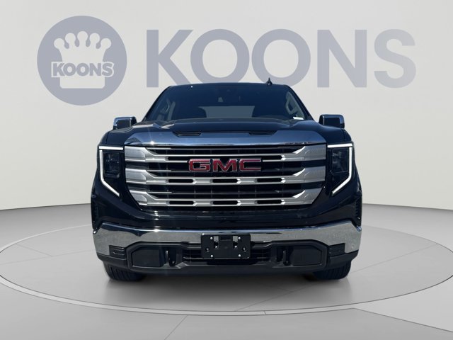 2026 GMC Sierra 1500 SLE Image 2 of 17