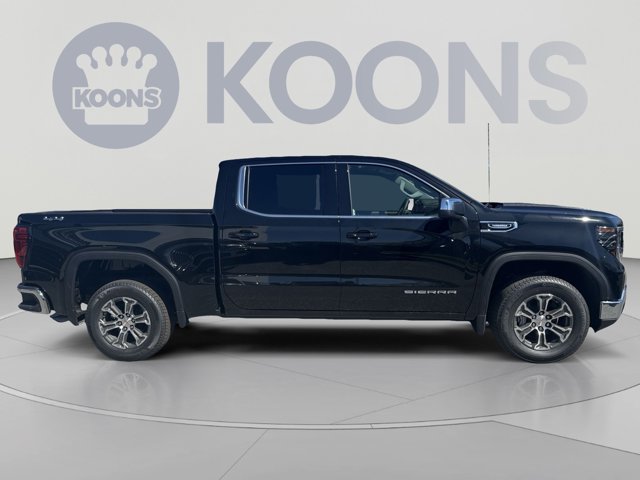 2026 GMC Sierra 1500 SLE Image 3 of 17