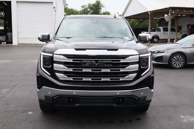2026 GMC Sierra 1500 SLE Image 2 of 23
