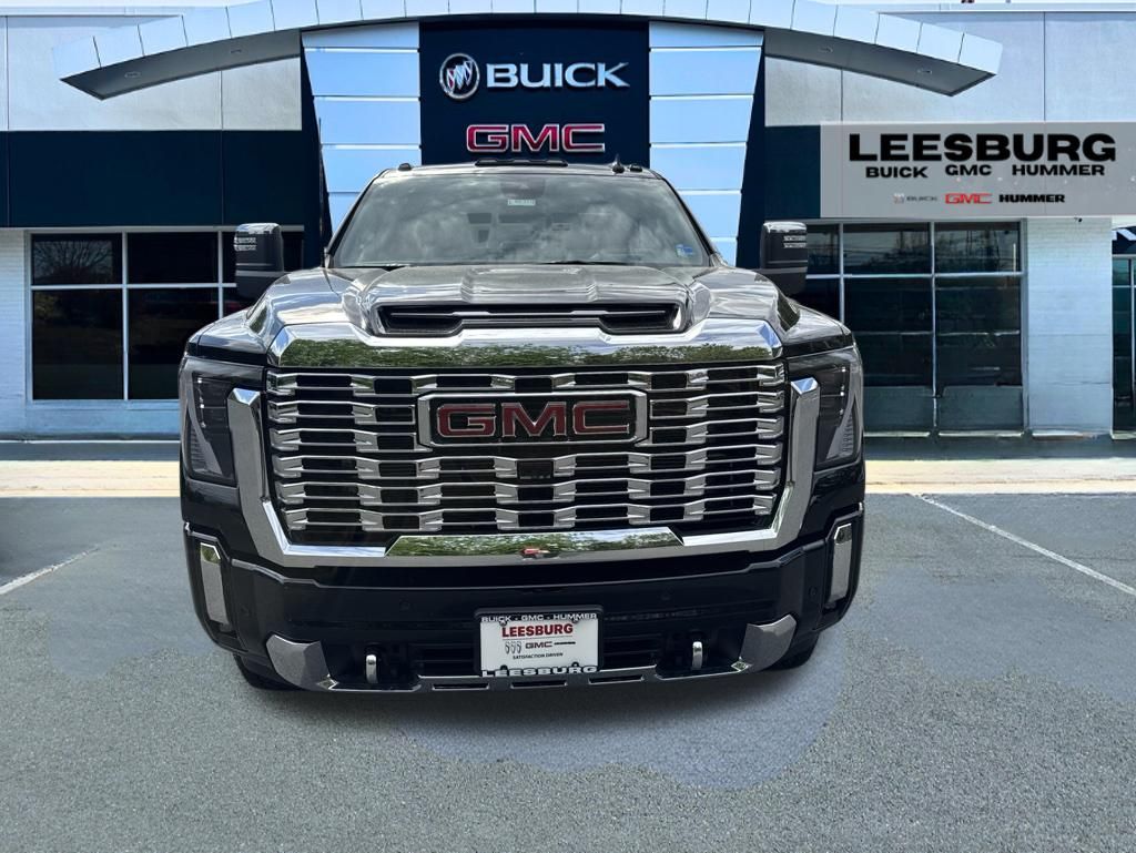 2026 GMC Sierra 2500HD Denali Image 2 of 76