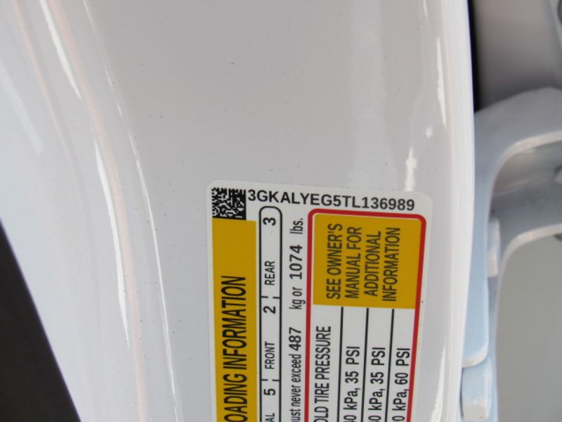 Vehicle image 20 of 25