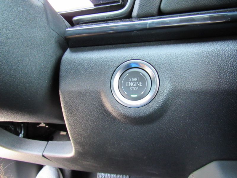 Vehicle image 24 of 25