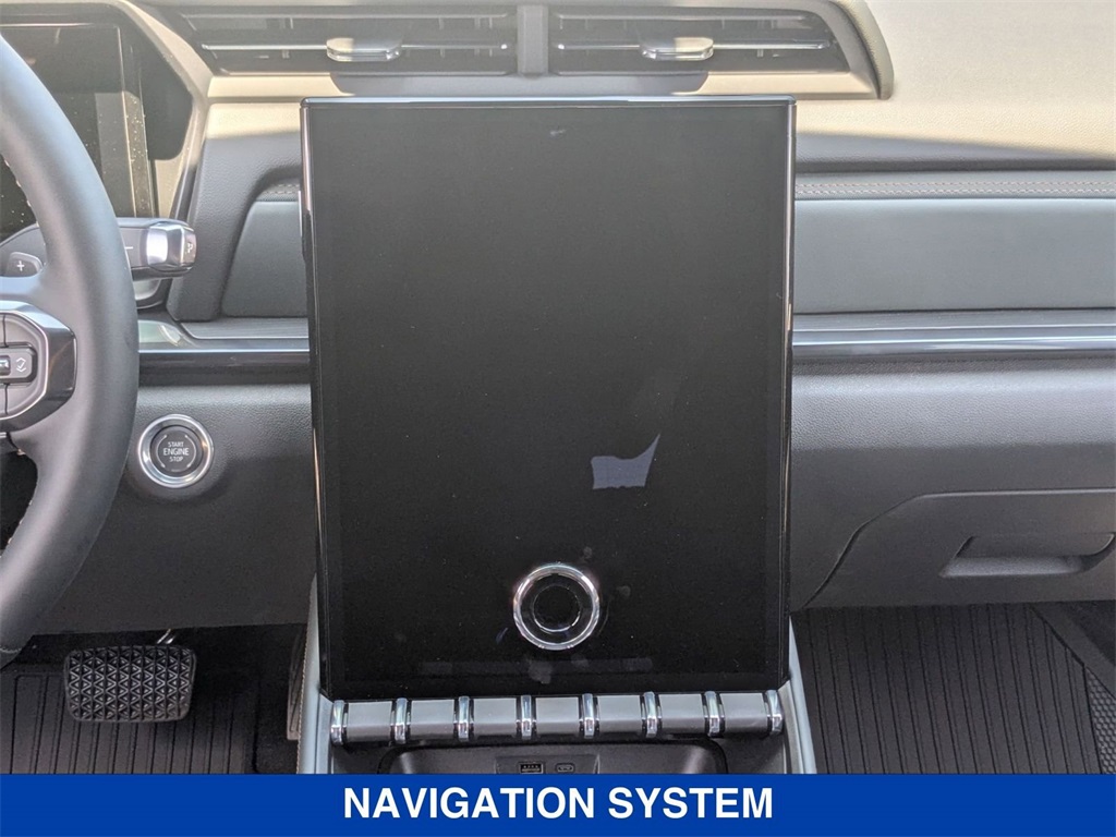 Vehicle image 32 of 36