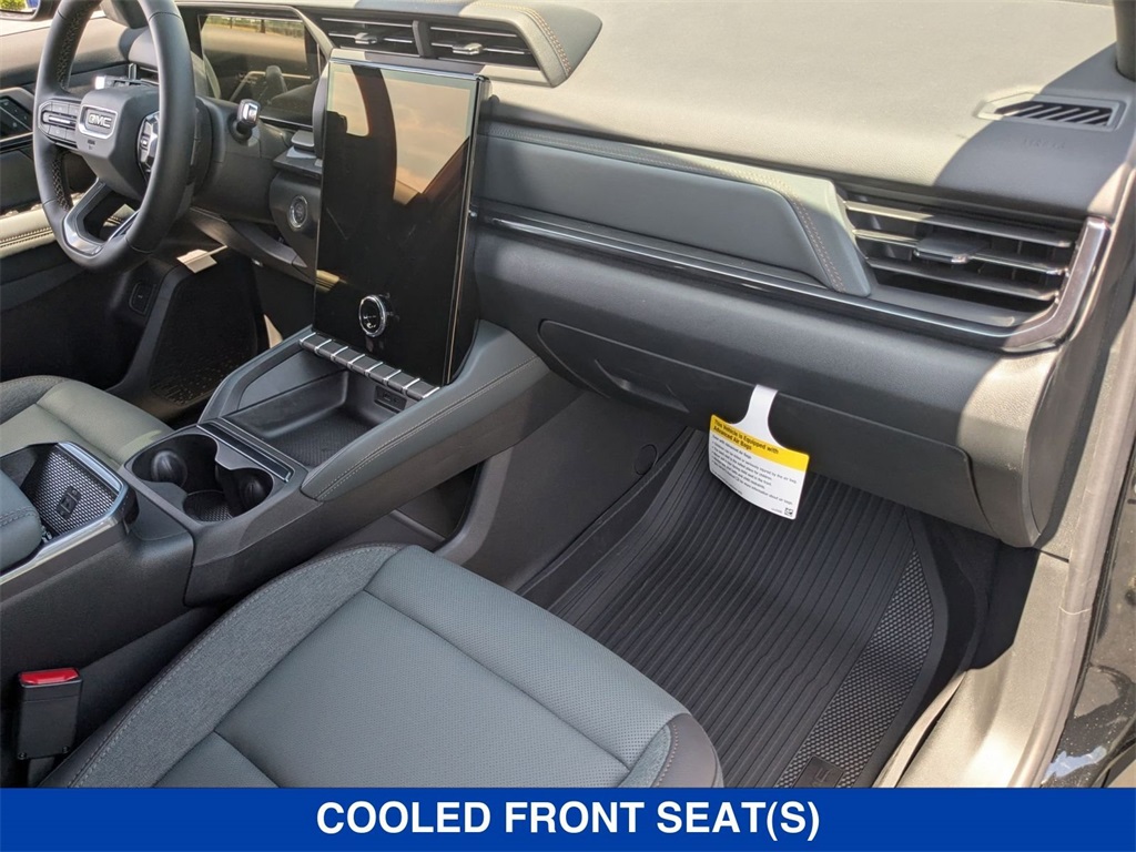 Vehicle image 16 of 36