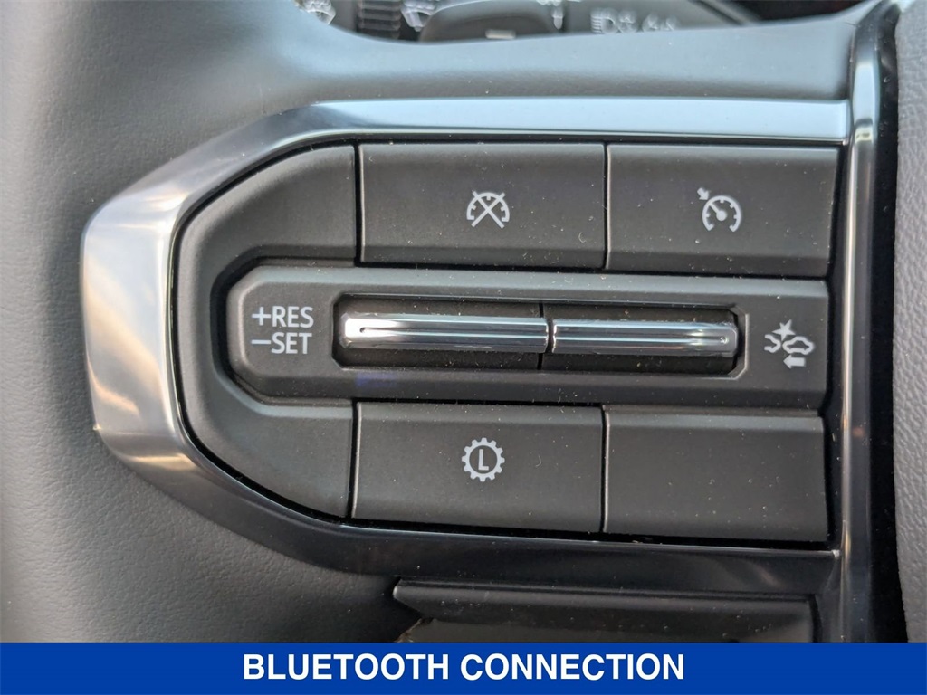Vehicle image 27 of 36
