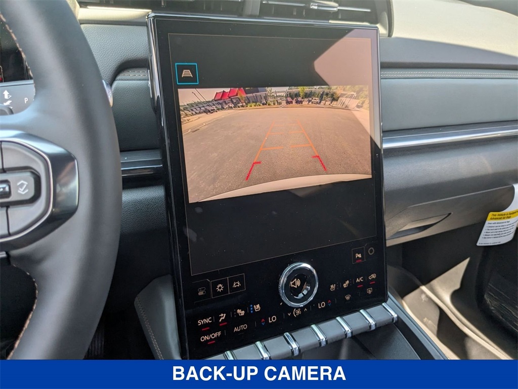 Vehicle image 22 of 38