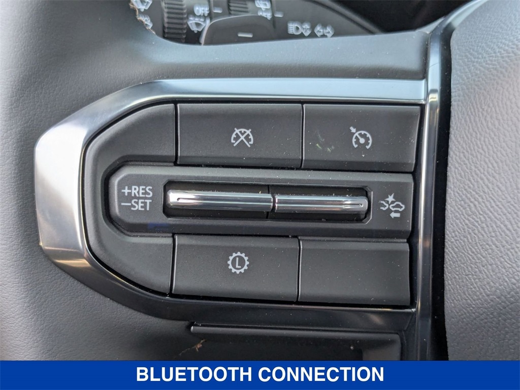 Vehicle image 34 of 38