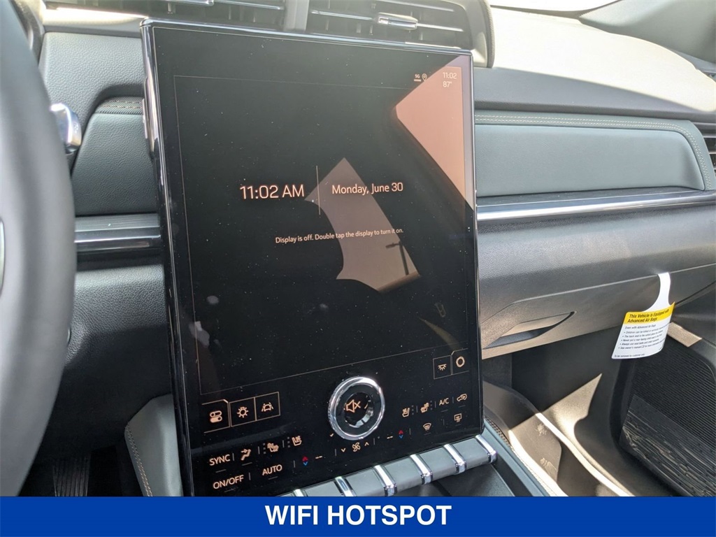 Vehicle image 24 of 38