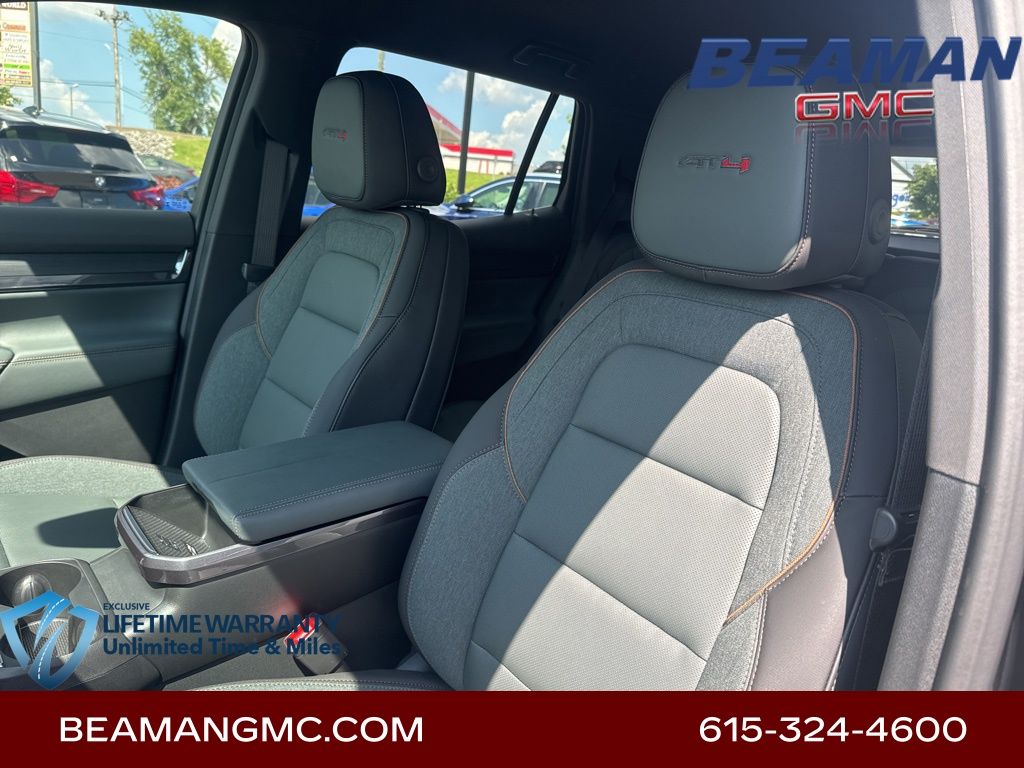 Vehicle image 15 of 34