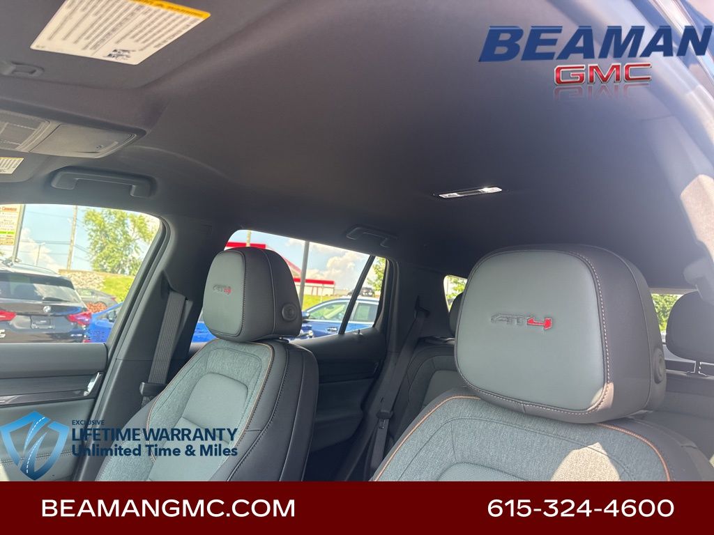 Vehicle image 19 of 34