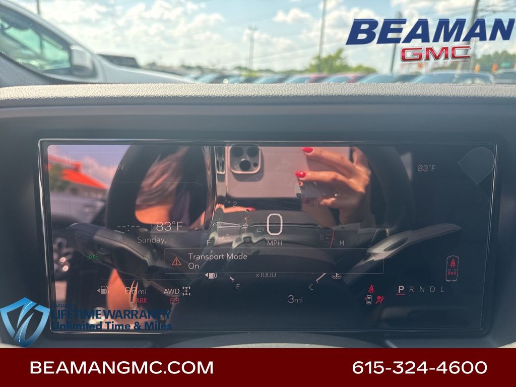 Vehicle image 23 of 34