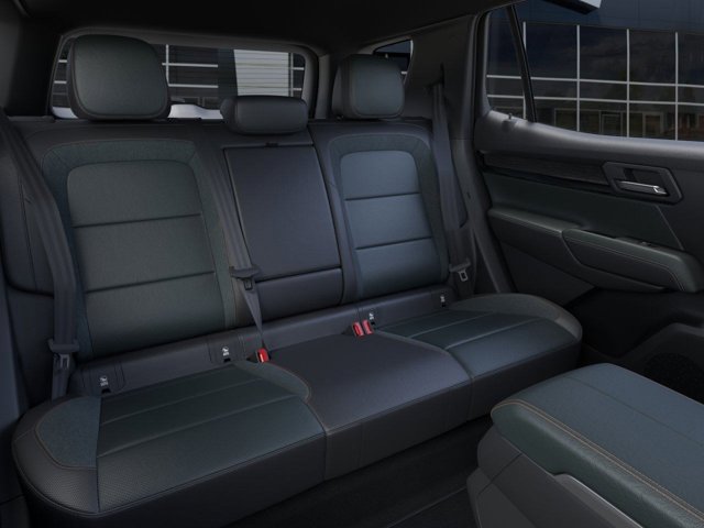 Vehicle image 17 of 24