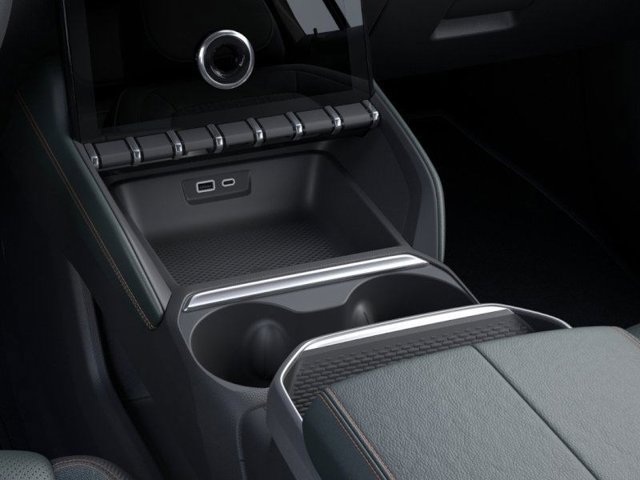 Vehicle image 23 of 24