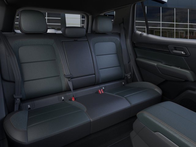 Vehicle image 11 of 24