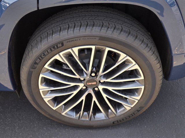 Vehicle image 5 of 15