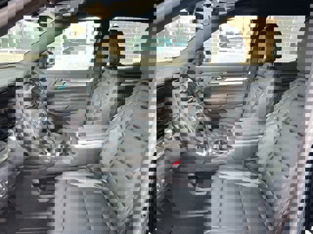 Vehicle image 16 of 42