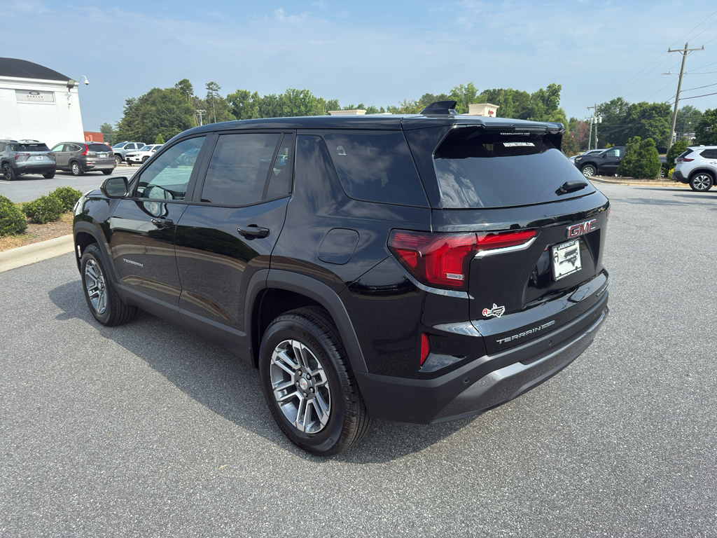 Vehicle image 5 of 23