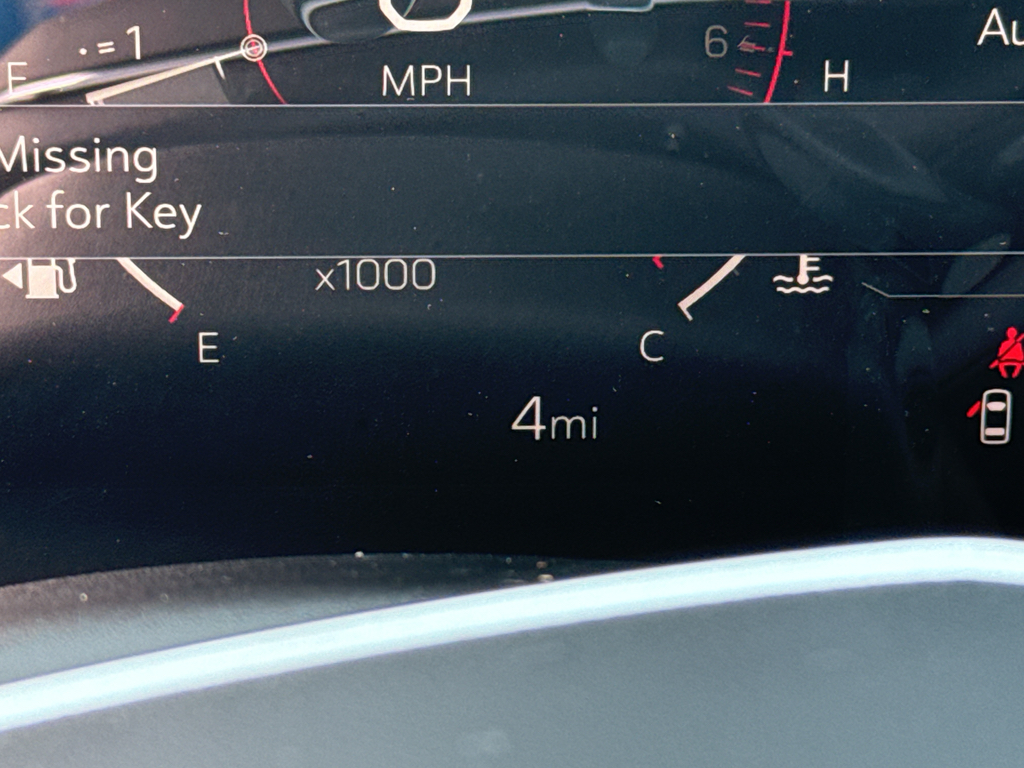 Vehicle image 14 of 23