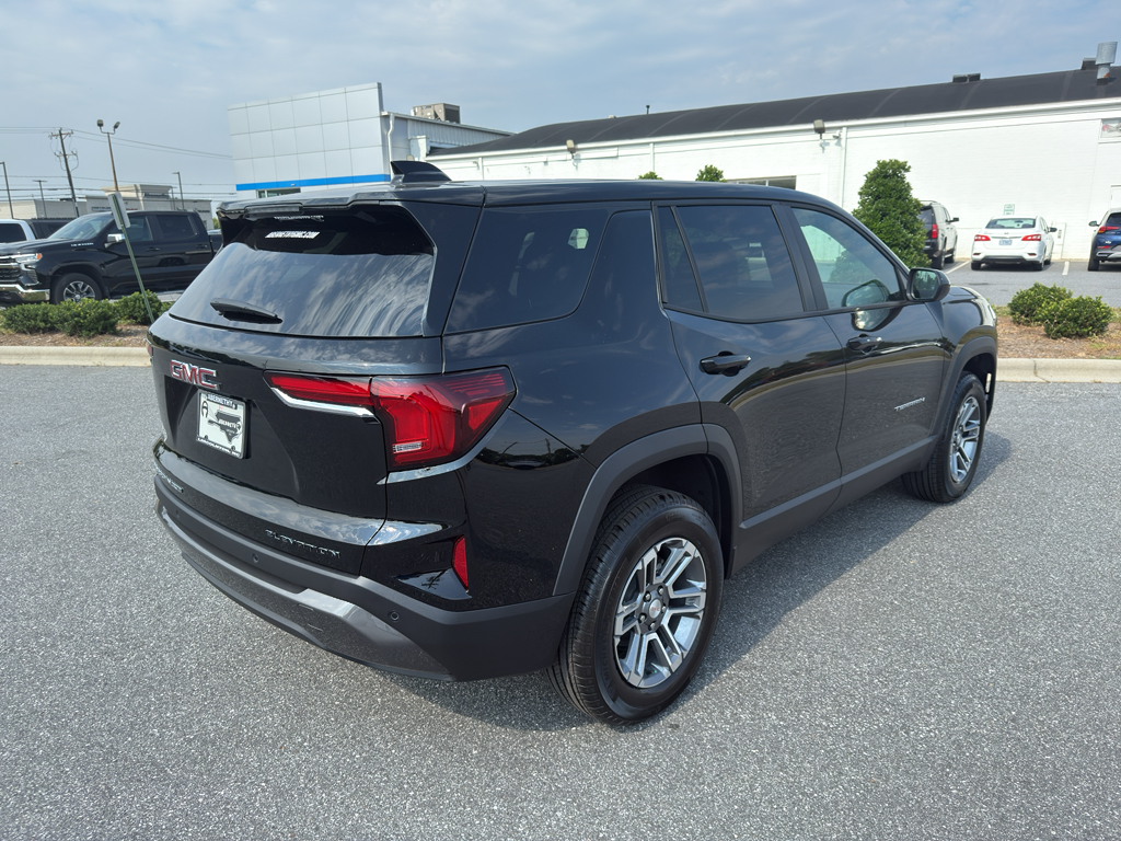 Vehicle image 4 of 23