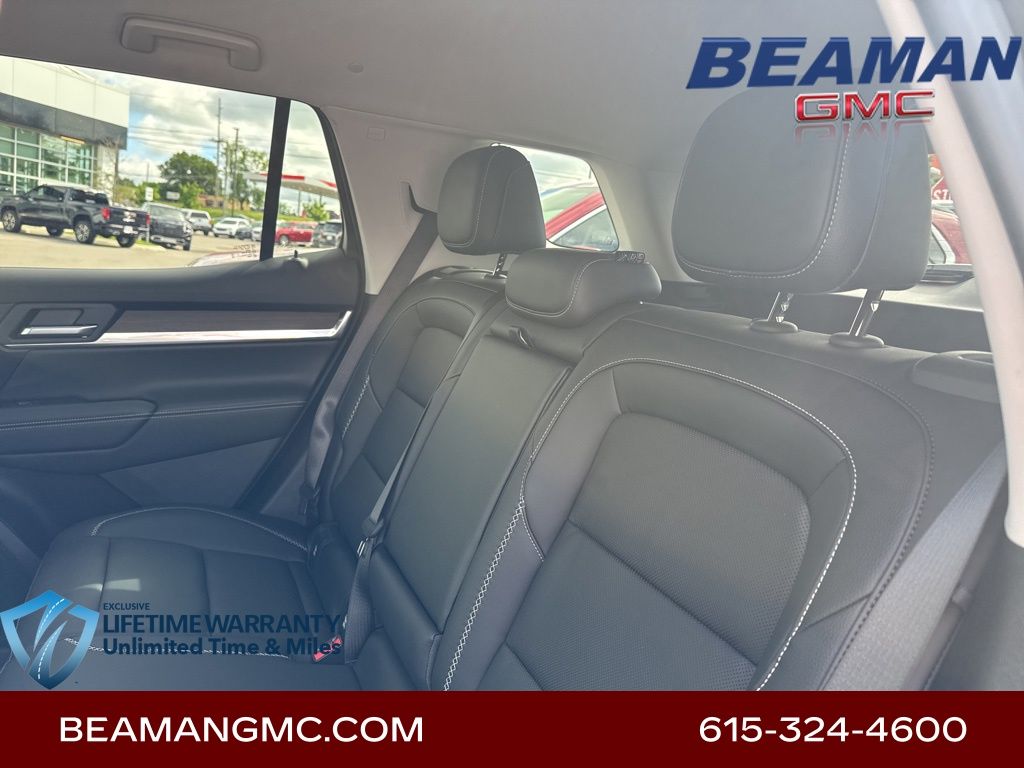 Vehicle image 29 of 33