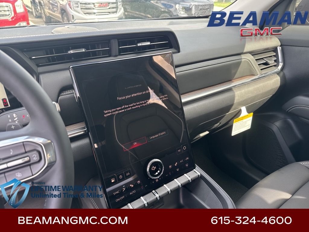 Vehicle image 18 of 33