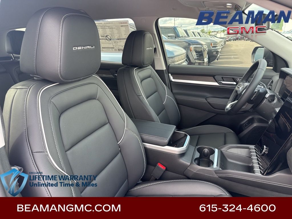 Vehicle image 23 of 33