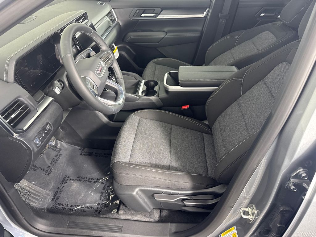 2026 GMC Terrain FWD Elevation Image 17 of 32