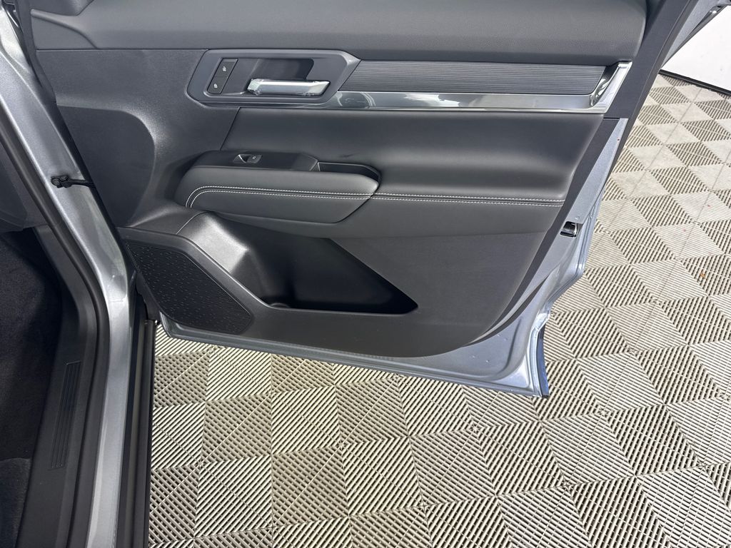 2026 GMC Terrain FWD Elevation Image 24 of 32