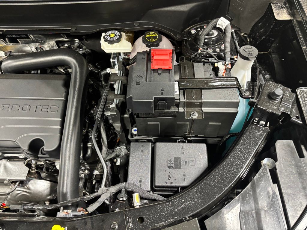 Vehicle image 21 of 39