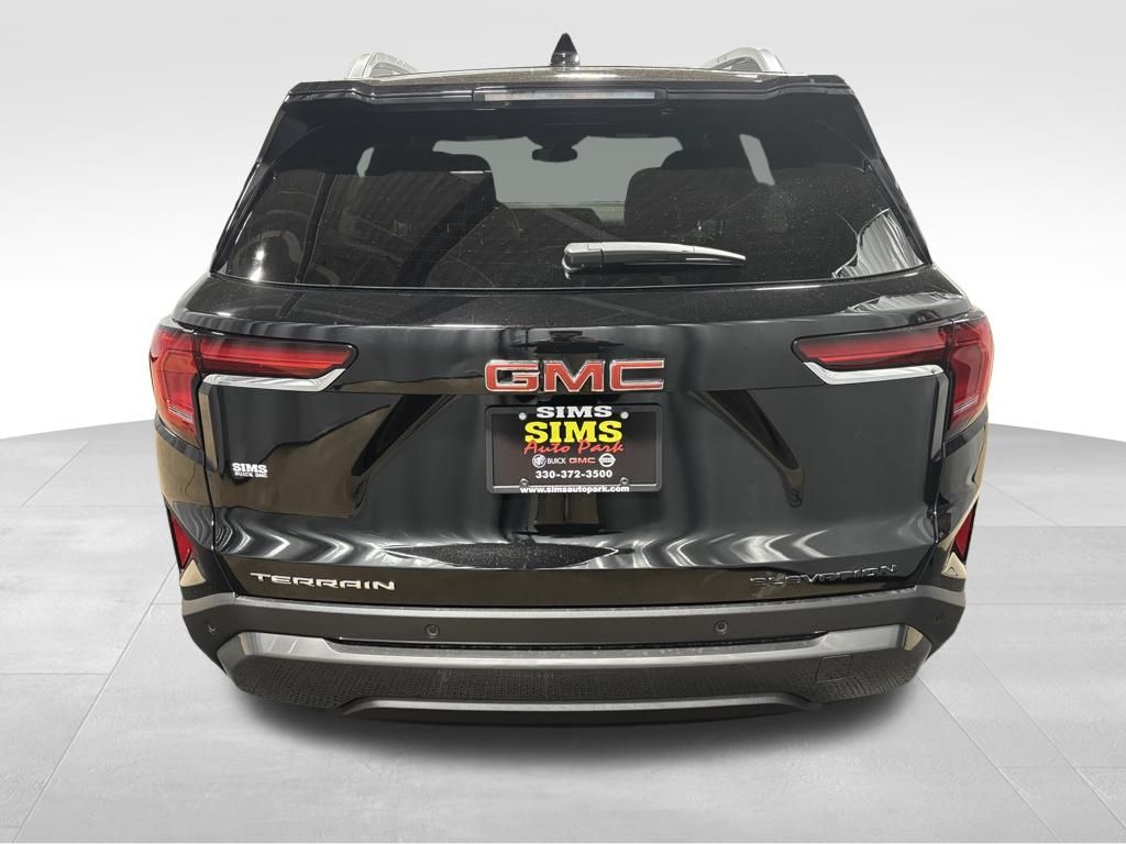Vehicle image 8 of 39