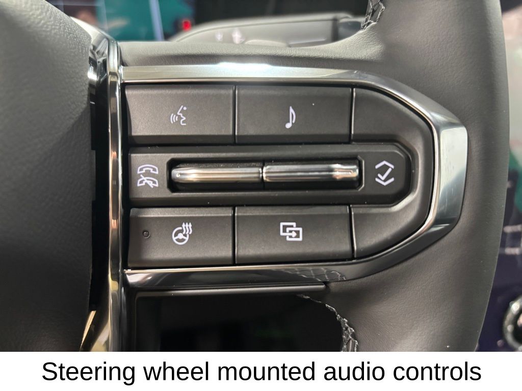 Vehicle image 27 of 39