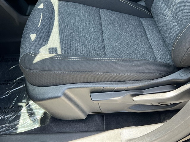 Vehicle image 24 of 26