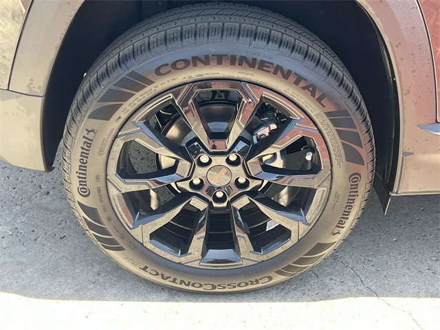 Vehicle image 8 of 26