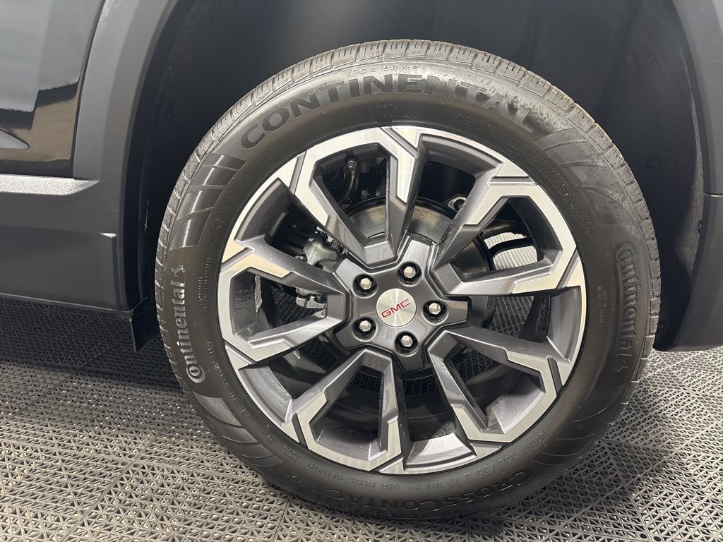 Vehicle image 16 of 52