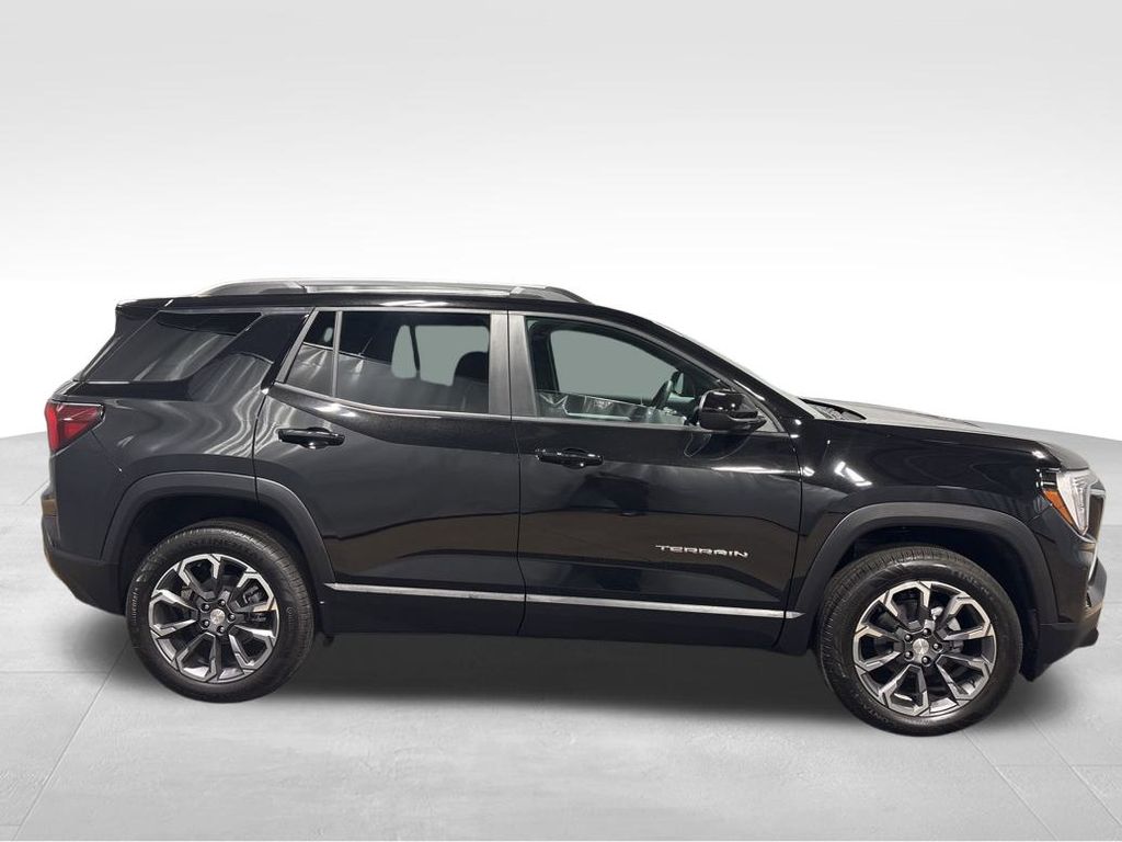 Vehicle image 4 of 52