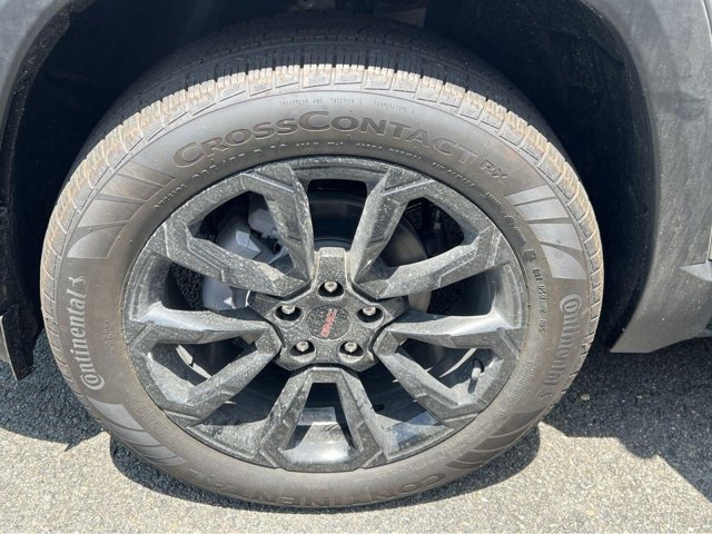 Vehicle image 4 of 25
