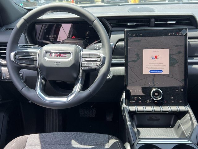 Vehicle image 15 of 25