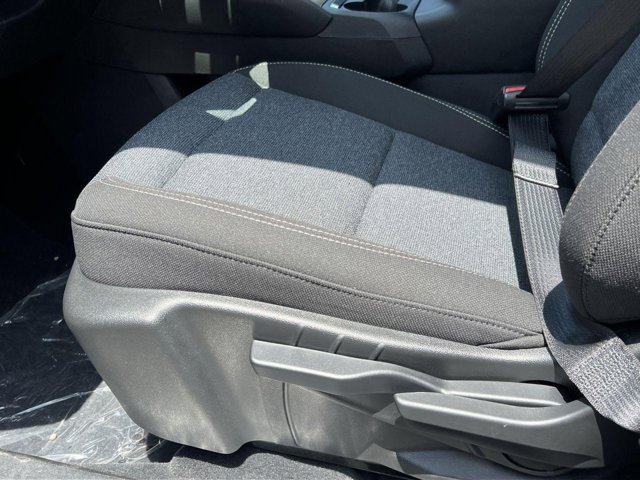 Vehicle image 6 of 25